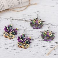 1 Pair Retro Mask Wood Drop Earrings main image 1