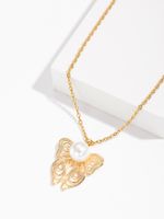 Copper 18K Gold Plated Simple Style Heart Shape Butterfly Hollow Out Inlay Artificial Pearls Zircon Pendant Necklace main image 5