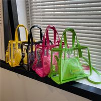 Women's Medium Pu Leather Solid Color Basic Magnetic Buckle Handbag main image 5