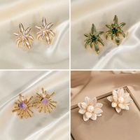 1 Pair Casual Elegant Flower Copper Natural Stone Freshwater Pearl 14K Gold Plated 18K Gold Plated Ear Studs main image 1