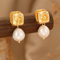 1 Pair Elegant Retro Irregular Pearl Freshwater Pearl Copper Natural Stone 18K Gold Plated Drop Earrings main image 5