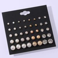 1 Set IG Style Simple Style Round Inlay Metal Acrylic Rhinestones Gold Plated Rhodium Plated Ear Studs main image 1