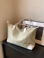 Femmes Faux Cuir Plaid Style Classique Fermeture Éclair Sac De Marin main image 2