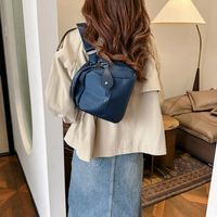 Women's Nylon Solid Color Classic Style Sewing Thread Zipper Crossbody Bag sku image 4