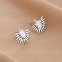 1 Pair Sweet Sun Stainless Steel Shell 18K Gold Plated Ear Studs main image 4