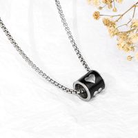 304 Stainless Steel Preppy Style Simple Style Asymmetrical Heart Shape Pendant Necklace main image 4