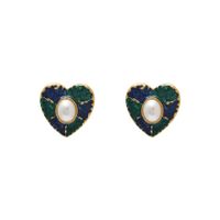 1 Pair Vintage Style Heart Shape Plating Inlay Copper Pearl 18K Gold Plated Ear Studs main image 2