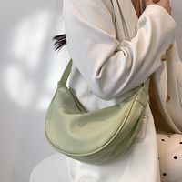 Femmes Moyen Faux Cuir Couleur Unie De Base Fermeture Éclair Sac En Forme De Nuage main image 6