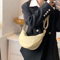 Women's Medium Pu Leather Solid Color Basic Zipper Cloud Shape Bag sku image 4