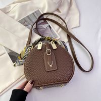 Women's Small Pu Leather Geometric Vintage Style Round Zipper Messenger Bag sku image 7