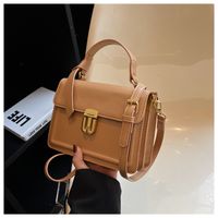 Women's Medium Pu Leather Solid Color Classic Style Lock Clasp Handbag sku image 4