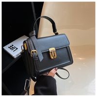 Women's Medium Pu Leather Solid Color Classic Style Lock Clasp Handbag sku image 1