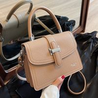 Women's Small Pu Leather Solid Color Basic Magnetic Buckle Handbag sku image 4