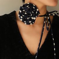 Elegant Rose Cloth Women's Choker main image 4