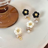 1 Pair Simple Style Classic Style Flower Plating Inlay Copper Zircon Gold Plated Drop Earrings main image 5