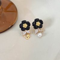 1 Pair Simple Style Classic Style Flower Plating Inlay Copper Zircon Gold Plated Drop Earrings sku image 2