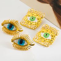 1 Pair Elegant Luxurious Eye Plating Inlay Zinc Alloy Resin Pearl Gold Plated Ear Studs main image 3