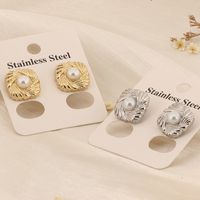 1 Pair Simple Style Solid Color Inlay Stainless Steel Pearl 18K Gold Plated Ear Studs main image 1