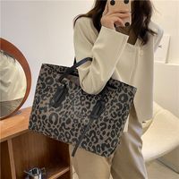 Women's Large Pu Leather Leopard Vintage Style Zipper Tote Bag main image 2