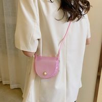 Women's Mini PVC Solid Color Basic Magnetic Buckle Shoulder Bag main image 3