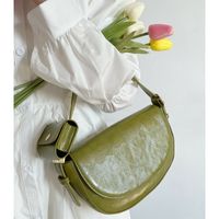 Women's Medium Pu Leather Solid Color Basic Semicircle Flip Cover Saddle Bag main image 5