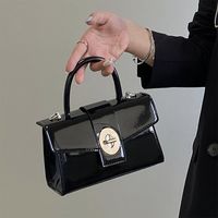 Women's Medium Pu Leather Solid Color Classic Style Flip Cover Handbag sku image 1