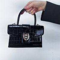 Women's Medium Pu Leather Solid Color Classic Style Flip Cover Handbag sku image 4