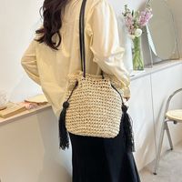 Women's Straw Solid Color Vacation Tassel Bucket String Straw Bag main image 2