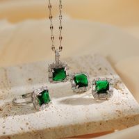 Kupfer Vergoldet Einfacher Stil Klassischer Stil Überzug Inlay Einfarbig Zirkon Schmuck-Set sku image 3