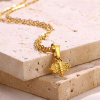 304 Stainless Steel 18K Gold Plated Simple Style Classic Style Plating Bee Pendant Necklace main image 3