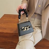 Women's Small Pu Leather Solid Color Classic Style Lock Clasp Handbag main image 3