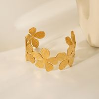 Vacation Simple Style Flower 304 Stainless Steel 18K Gold Plated Bangle In Bulk main image 2