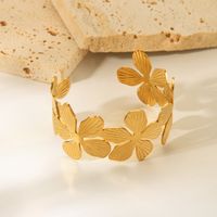 Vacation Simple Style Flower 304 Stainless Steel 18K Gold Plated Bangle In Bulk main image 1