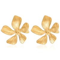 1 Pair Cute Luxurious Flower Plating 304 Stainless Steel 18K Gold Plated Ear Studs sku image 2