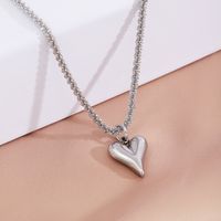 304 Stainless Steel Steel Elegant Lady Heart Shape Pendant Necklace main image 3