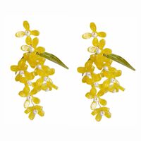 1 Pair Simple Style Classic Style Flower Beaded Glass Drop Earrings main image 4