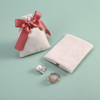 Simple Style Classic Style Bow Knot Flannel Jewelry Packaging Bags main image 2