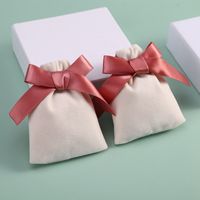 Simple Style Classic Style Bow Knot Flannel Jewelry Packaging Bags main image 1