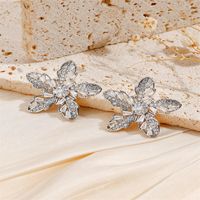 1 Pair Luxurious Snowflake Plating Inlay Copper Zircon 18K Gold Plated Ear Studs main image 5