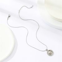 304 Stainless Steel Y2K Hip-Hop Sports Asymmetrical Solid Color Pendant Necklace main image 3