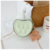 Girl's Pu Leather Animal Cute Heart-shaped Zipper Crossbody Bag main image 3