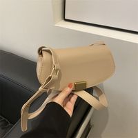 Women's Medium Pu Leather Solid Color Classic Style Square Flip Cover Saddle Bag main image 3