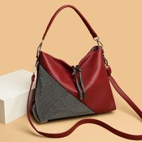 Women's Large Pu Leather Color Block Basic Classic Style Square Zipper Shoulder Bag main image 1