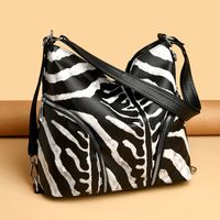 Women's Large Pu Leather Cows Zebra Streetwear Square Zipper Tote Bag main image 4