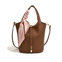 Women's Medium Pu Leather Solid Color Classic Style Bucket Lock Clasp Crossbody Bag sku image 4