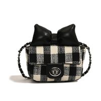 Women's Medium Pu Leather Plaid Bow Knot Cute Classic Style Square Lock Clasp Crossbody Bag sku image 1