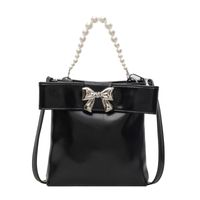 Women's Medium Pu Leather Solid Color Bow Knot Classic Style Pearls Square Magnetic Buckle Crossbody Bag sku image 4