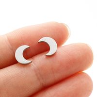 1 Pair Simple Style Classic Style Round Star Moon Hollow Out 304 Stainless Steel 18K Gold Plated Ear Studs main image 4