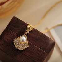 Copper 18K Gold Plated Cute Flower Shell Pendant Necklace main image 5