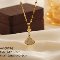 Copper 18K Gold Plated Elegant Lady Classic Style Inlay Round Sector Ginkgo Leaf Rhinestones Pendant Necklace sku image 1